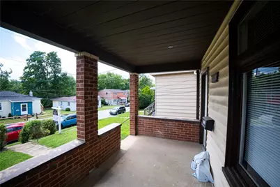 1067 Cleveland Ave, Brackenridge, PA 15014 - Photo 7