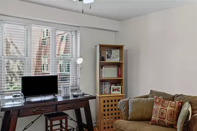 4601 Fifth #221, Pittsburgh, PA 15213 - Photo 25