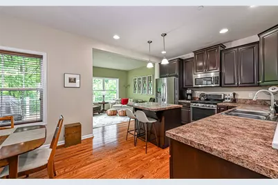 691 Freedom Dr, Collier Township, PA 15106 - Photo 7