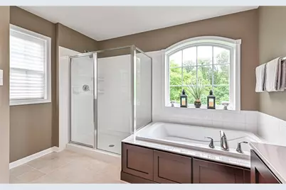 691 Freedom Dr, Collier Township, PA 15106 - Photo 17