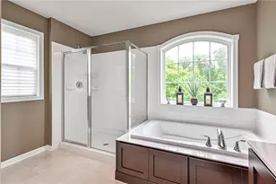 691 Freedom Dr, Collier Township, PA 15106 - Photo 17