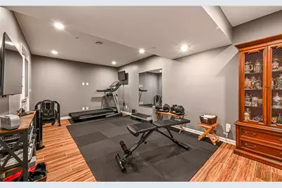 691 Freedom Dr, Collier Township, PA 15106 - Photo 23