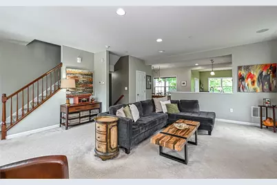 691 Freedom Dr, Collier Township, PA 15106 - Photo 5