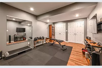 691 Freedom Dr, Collier Township, PA 15106 - Photo 25