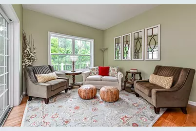 691 Freedom Dr, Collier Township, PA 15106 - Photo 11