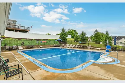 691 Freedom Dr, Collier Township, PA 15106 - Photo 33