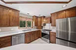 135 Elgin Ln, Adams Township, PA 16033 - Photo 11