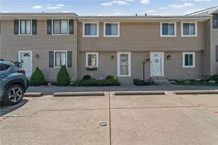 128 Arrowood Dr, Cranberry Township, PA 16066 - Photo 1