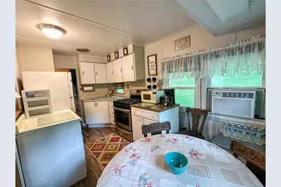 129 Old Farm Ln, Brady's Bend Township, PA 16028 - Photo 3