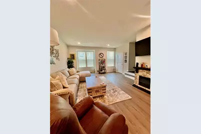 212 Amon St, Cranberry Township, PA 16066 - Photo 5