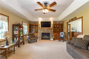 28 Cathie Dr, Sandy Lake Boro, PA 16145 - Photo 13