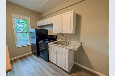 548 Hansen Ave #3, City of But SW, PA 16045 - Photo 3