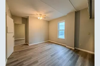 548 Hansen Ave #3, City of But SW, PA 16045 - Photo 7