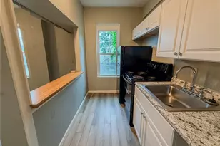 548 Hansen Ave, City of But SW, PA 16045 - Photo 5