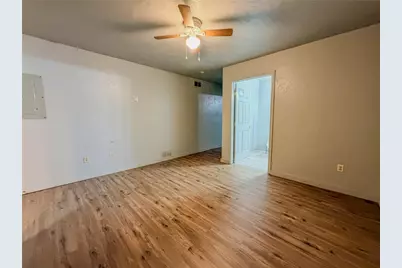548 Hansen Ave #9, City of But SW, PA 16045 - Photo 7