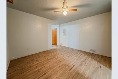 548 Hansen Ave #9, City of But SW, PA 16045 - Photo 9