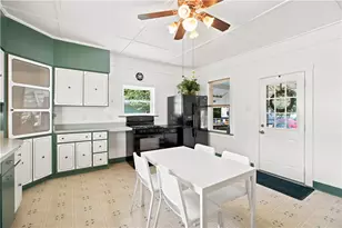 1271 Lewis St, Pittsburgh, PA 15220 - Photo 9