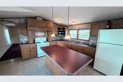 130 Brians Ct, Muddy Creek Township, PA 16051 - Photo 5