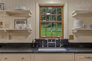 10580 Landau Dr, Pittsburgh, PA 15090 - Photo 11