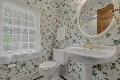 10580 Landau Dr, Pittsburgh, PA 15090 - Photo 23