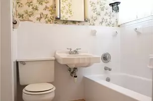 511 Circle Dr, Elizabeth Twp/Boro, PA 15037 - Photo 13