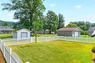 160 Elizabeth St, South Union Township, PA 15445 - Photo 9