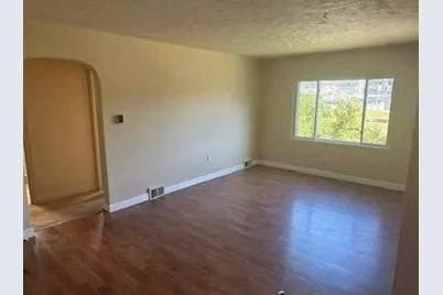 101 N 3rd St, Clairton, PA 15025 - Photo 5