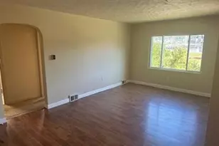 101 N 3rd St, Clairton, PA 15025 - Photo 5
