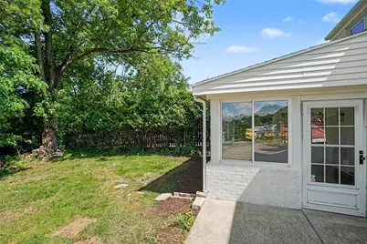 111 McKenzie Dr, Pittsburgh, PA 15235 - Photo 23