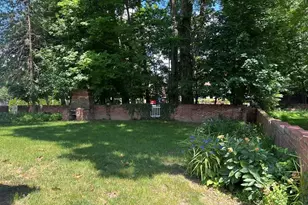 105 E Englewood Ave, New Castle, PA 16105 - Photo 3