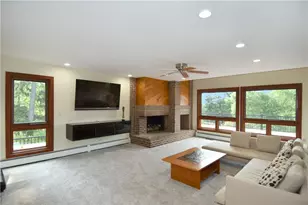 2682 Oak Hill Dr, Hampton, PA 15101 - Photo 13