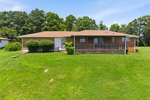 135 Deerfield Rd, South Franklin, PA 15301 - Photo 5