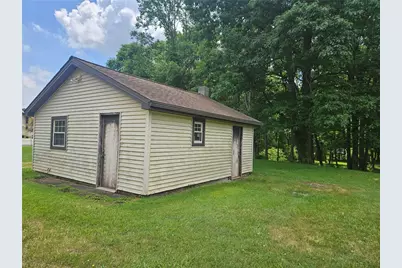 1906 Coffee Run, Pulaski Township, PA 16143 - Photo 19