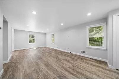 4375 New Texas Rd, Pittsburgh, PA 15239 - Photo 5