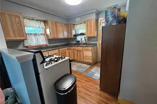 509 E Market St, Mercer Boro, PA 16137 - Photo 3
