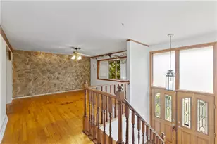 125 Homeridge Ln, Pittsburgh, PA 15120 - Photo 7