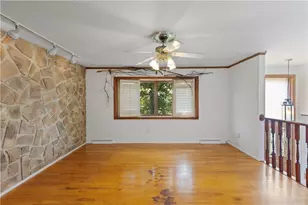 125 Homeridge Ln, Pittsburgh, PA 15120 - Photo 9