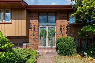 125 Homeridge, Pittsburgh, PA 15120 - Photo 3