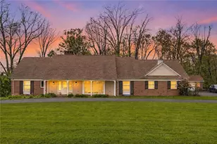 124 Hermitage Cir, Ligonier Township, PA 15658 - Photo 1