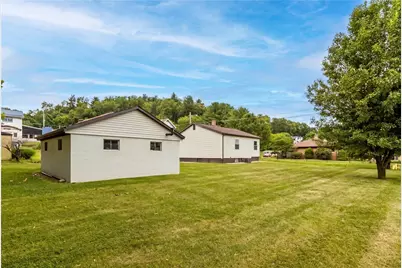 2 Frick St, Charleroi Boro, PA 15432 - Photo 5