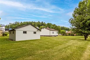 2 Frick St, Charleroi Boro, PA 15432 - Photo 5