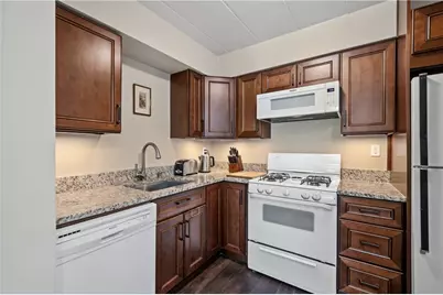 5 Bayard Rd #215, Pittsburgh, PA 15213 - Photo 13