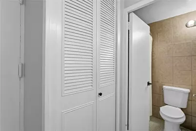 112 Washington Pl #18J, Pittsburgh, PA 15219 - Photo 9