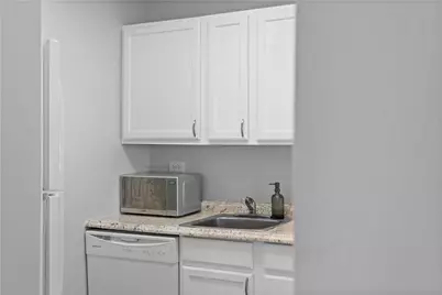 112 Washington Pl #18J, Pittsburgh, PA 15219 - Photo 13