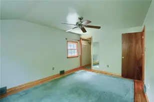 228 Parkedge Rd, Green Tree, PA 15220 - Photo 15