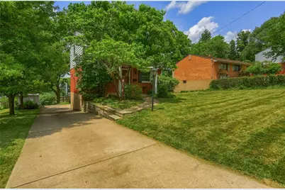228 Parkedge Road, Green Tree, PA 15220 - Photo 21