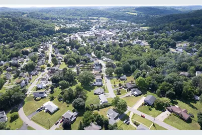 601 Jefferson St, Evans City, PA 16033 - Photo 33