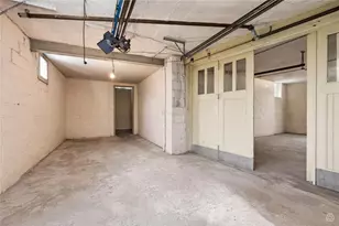 2406 Pioneer Ave, Pittsburgh, PA 15226 - Photo 13