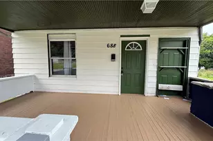 688 S Oakland Ave, Sharon, PA 16146 - Photo 3