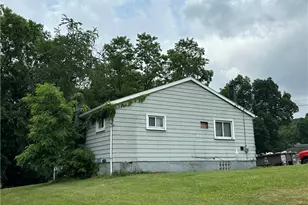 301 Armstrong Ave, Bell Township, PA 15618 - Photo 5